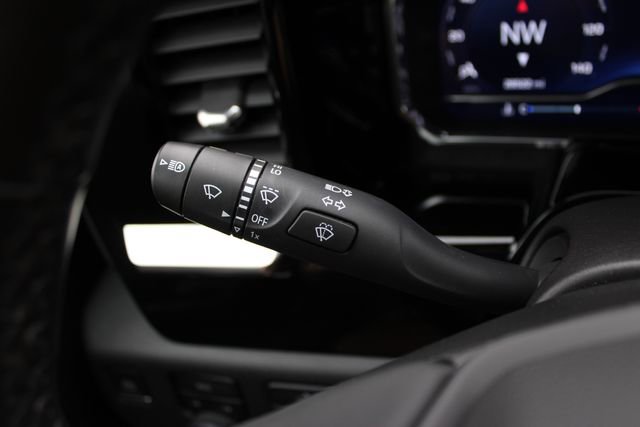 Used 2023 Chevrolet Silverado 1500 RST image 9