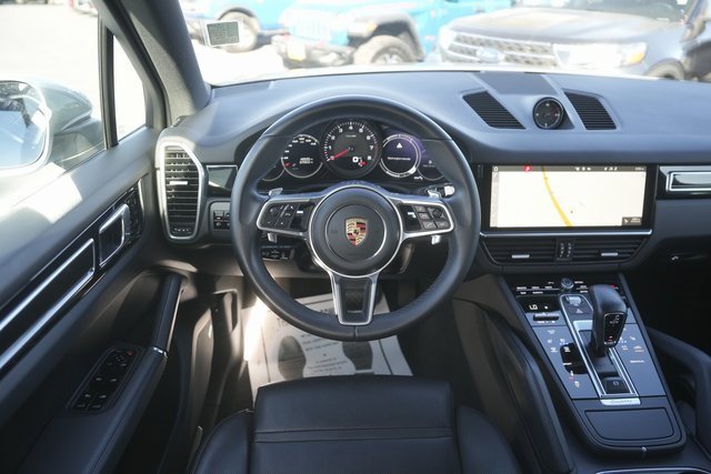 Used 2021 Porsche Cayenne image 22