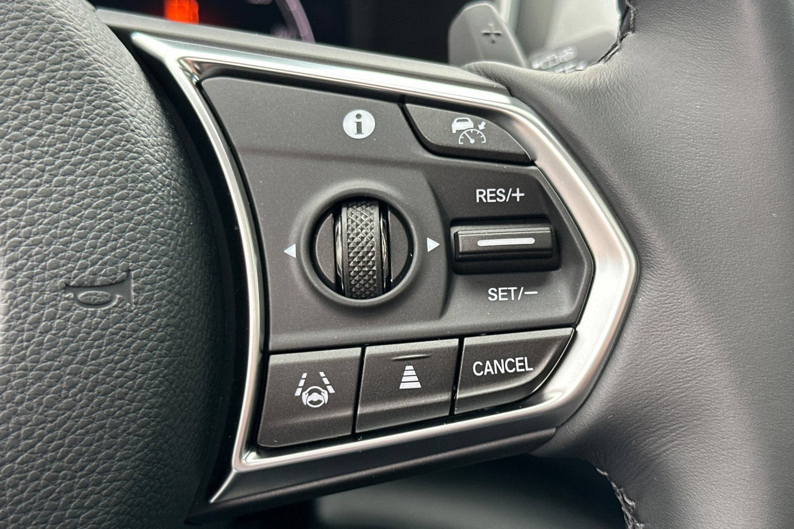 New 2026 Acura MDX w/ Technology Package FWD image 30