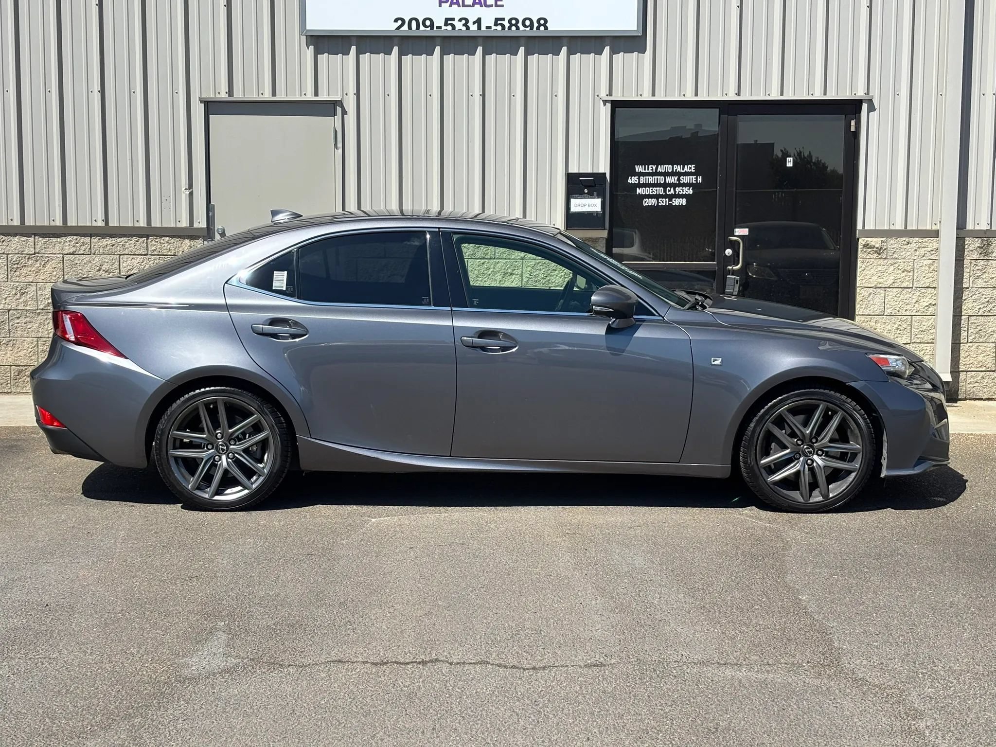 Used 2014 Lexus IS 350 w/ F Sport Package RWD image 2