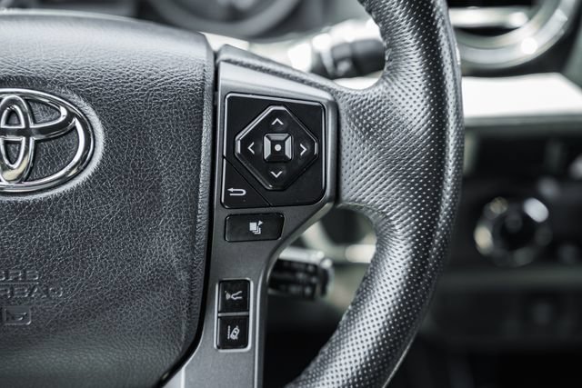 Used 2020 Toyota Tacoma TRD Off-Road AWD/4WD image 28