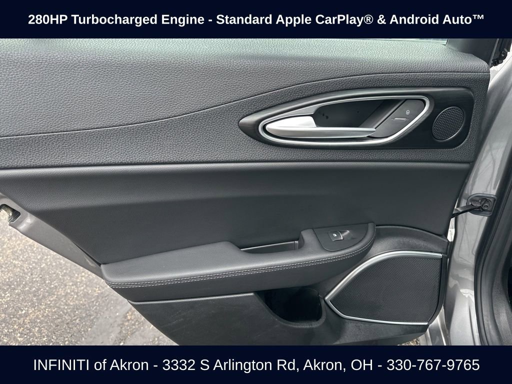 Used 2018 Alfa Romeo Giulia AWD image 32