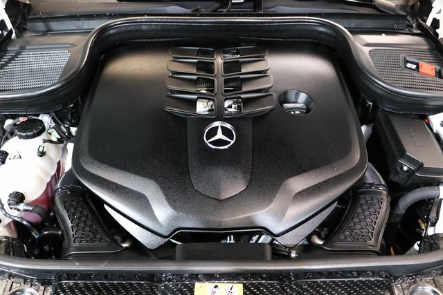 Used 2022 Mercedes-Benz GLS 580 4MATIC image 32
