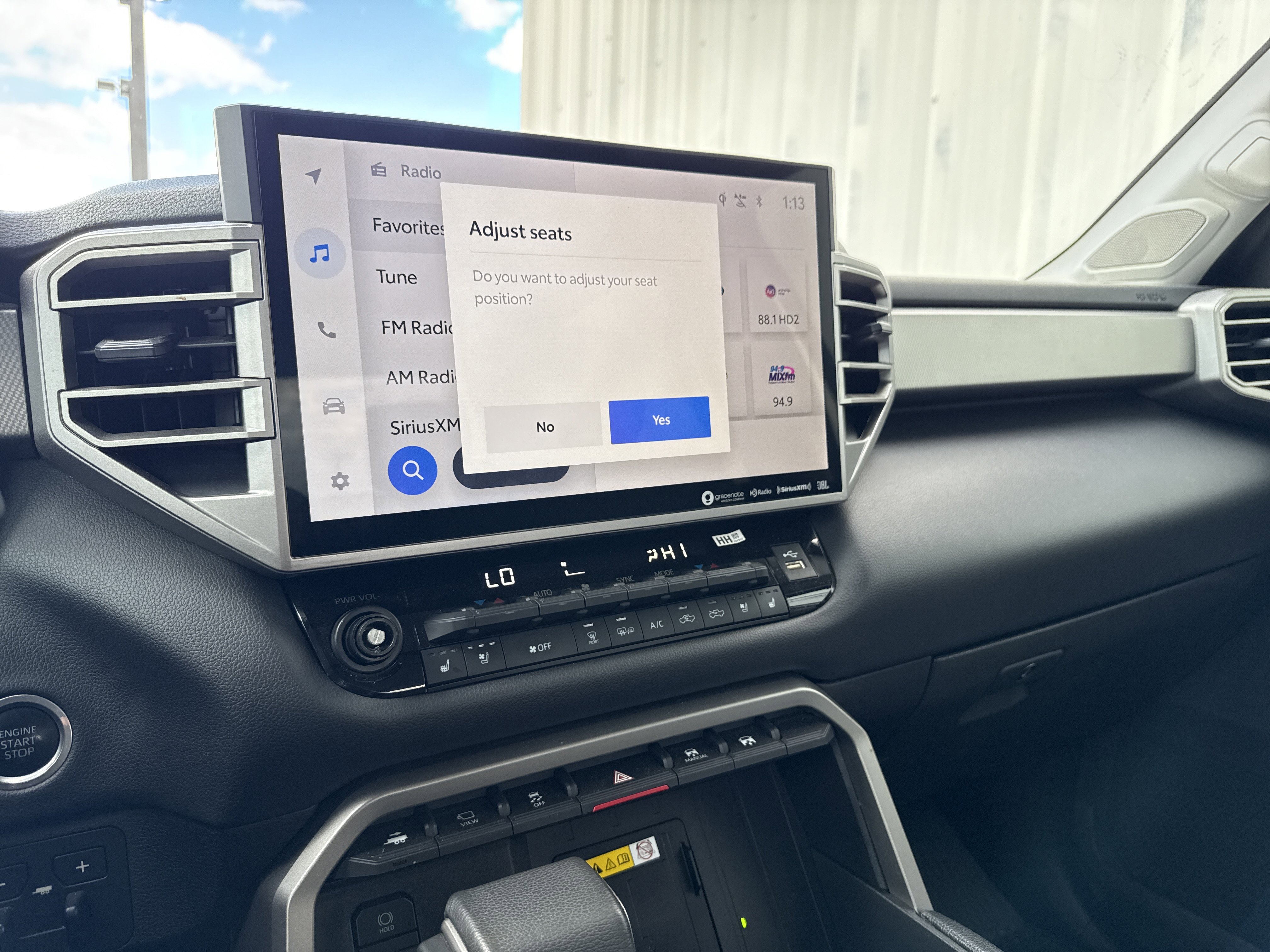 Used 2022 Toyota Tundra Limited image 17