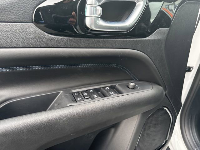 New 2026 Jeep Compass Limited image 19