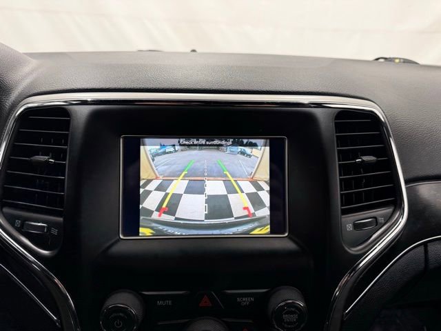 Used 2018 Jeep Grand Cherokee Limited image 39