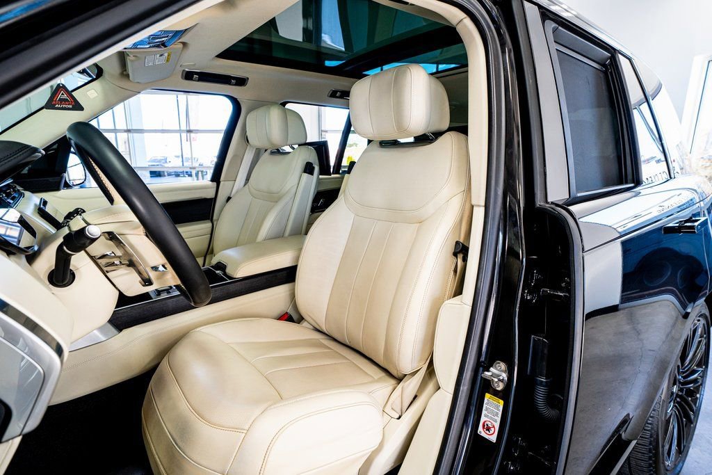 Used 2024 Land Rover Range Rover Autobiography image 38