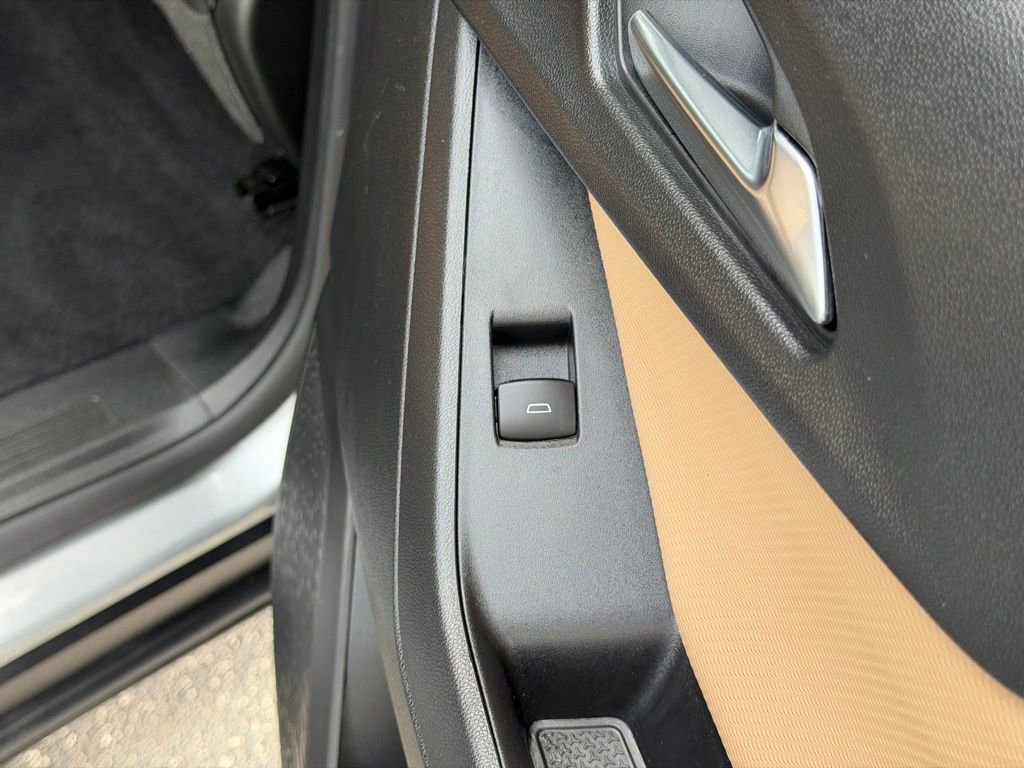 Used 2025 Chevrolet Equinox ACTIV w/ Convenience Package III image 21