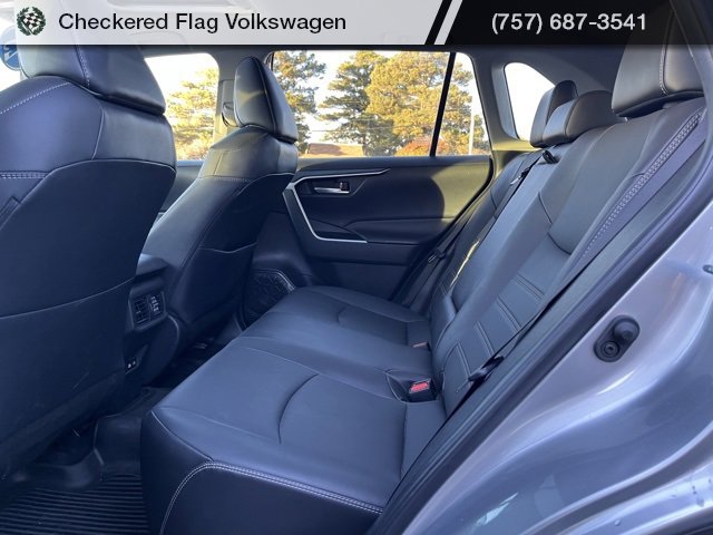 Used 2023 Toyota RAV4 XLE Premium image 27