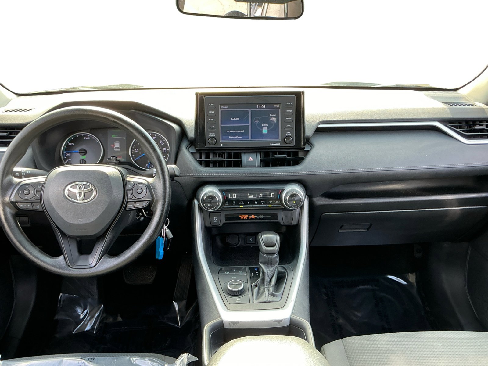 Used 2021 Toyota RAV4 LE image 11