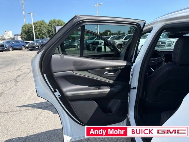 Used 2024 Chevrolet Blazer EV LT AWD/4WD image 23
