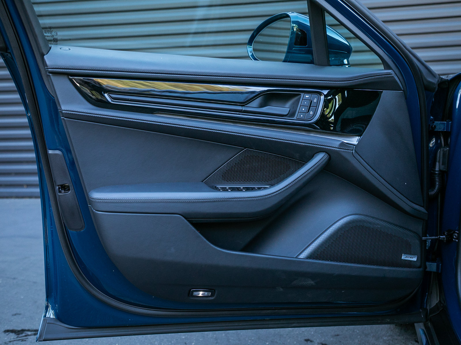 Certified 2026 Porsche Panamera image 18