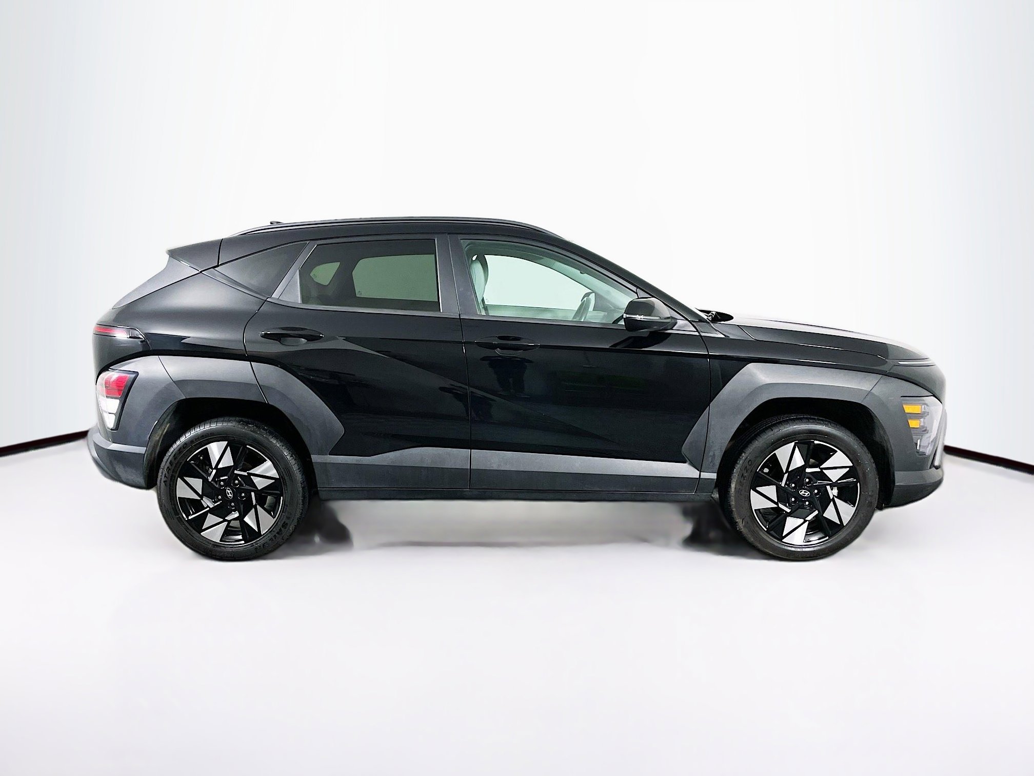 Used 2024 Hyundai Kona SEL image 10