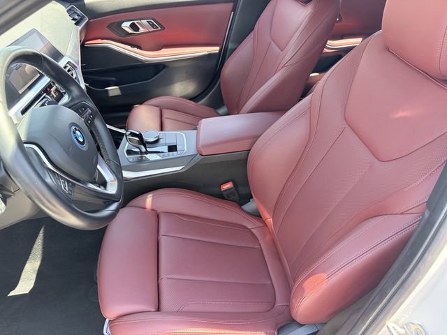 Used 2022 BMW 330e w/ M Sport Package RWD image 20