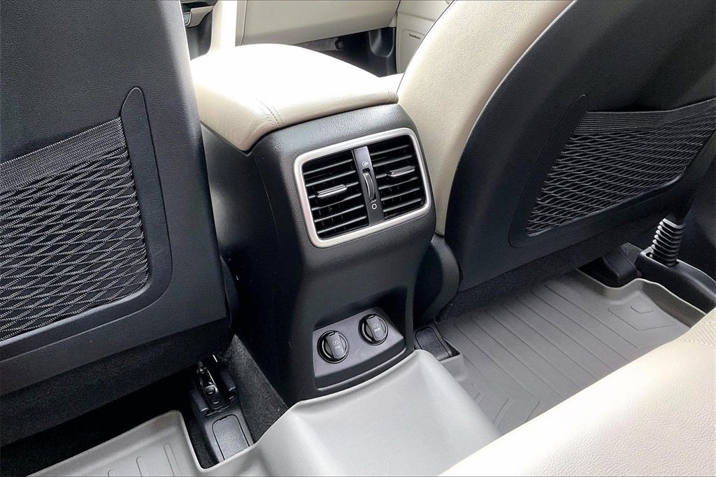 Certified 2022 Kia Sportage EX w/ EX Technology Package image 34