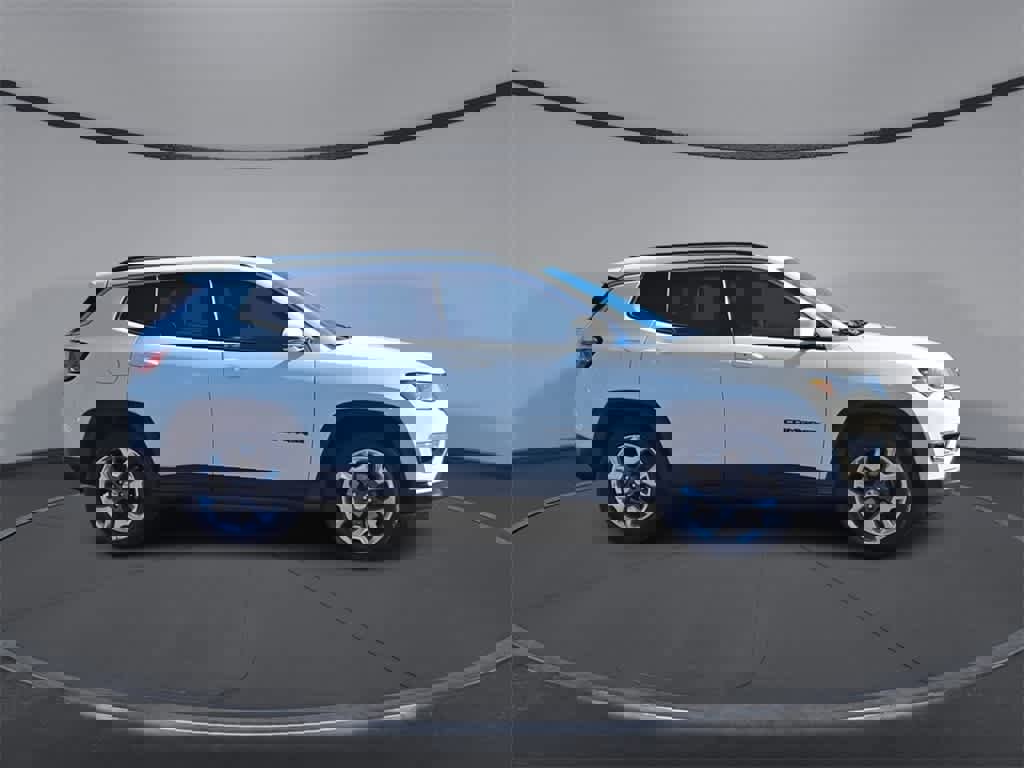 Used 2018 Jeep Compass Limited w/ Navigation Group image 9