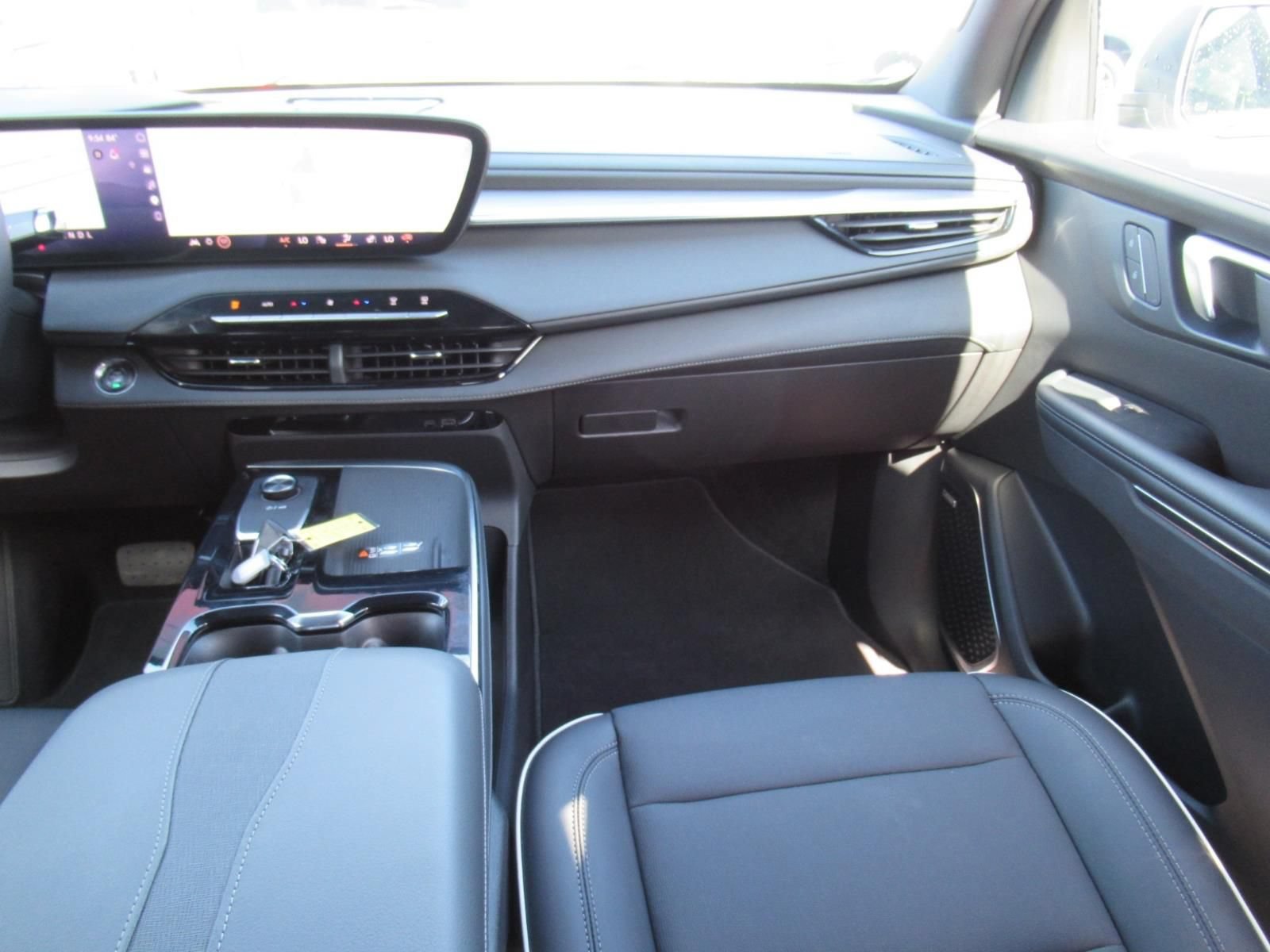 Used 2026 Buick Enclave Preferred FWD image 14