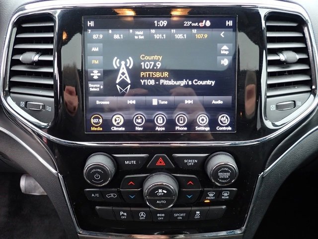 Used 2021 Jeep Grand Cherokee Limited image 28