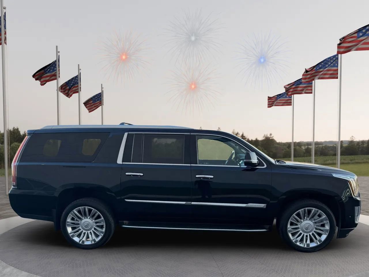Used 2018 Cadillac Escalade ESV Luxury AWD/4WD image 2