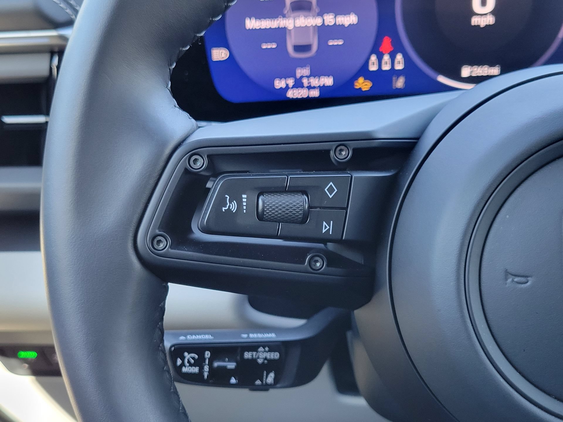 New 2025 Porsche Macan 4 Electric AWD/4WD image 13