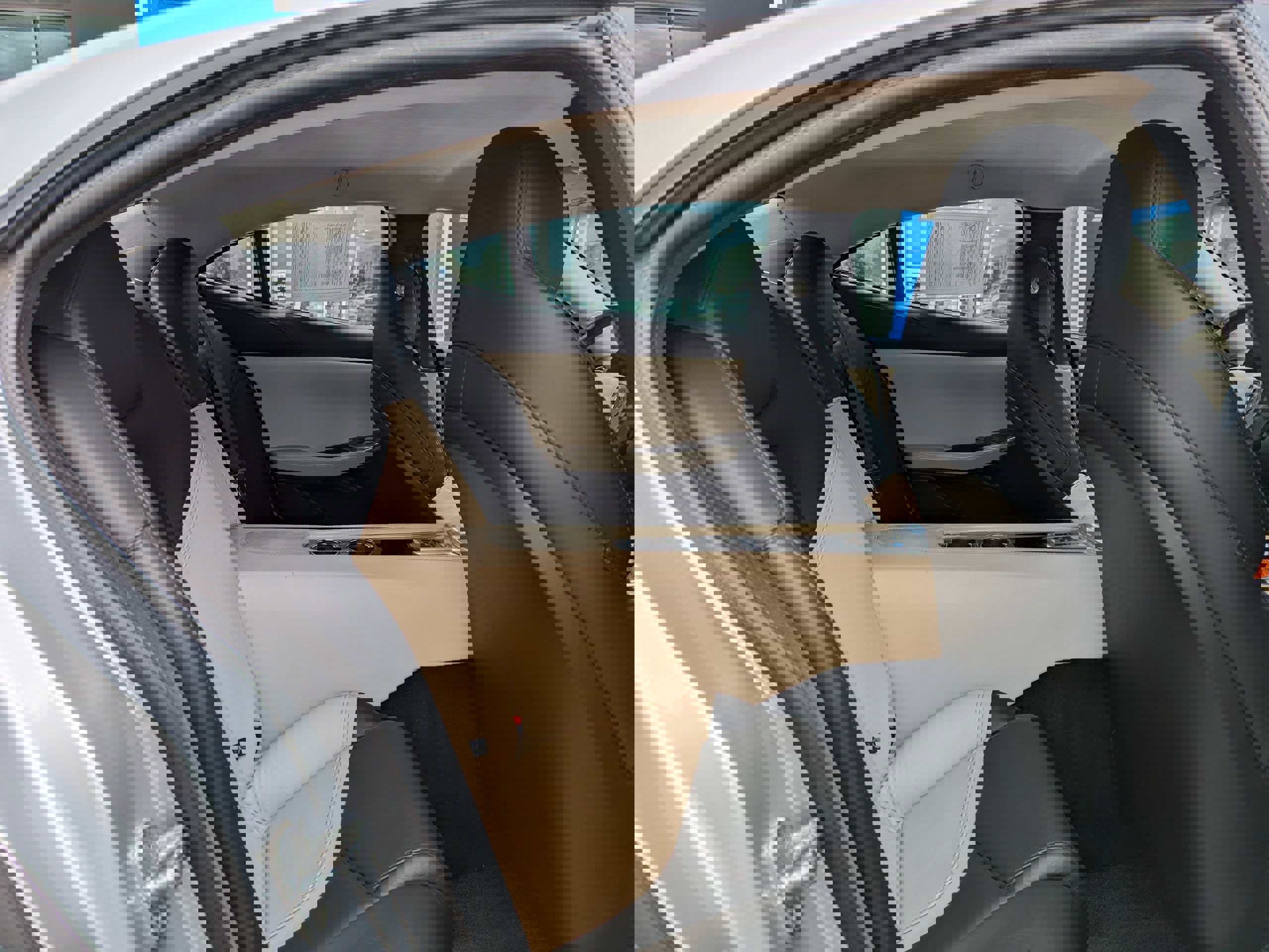 Used 2012 Fisker Karma EcoSport image 32