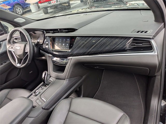 Used 2025 Cadillac XT6 Premium Luxury image 43