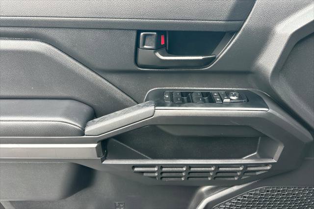 Certified 2025 Toyota Tacoma SR5 image 12