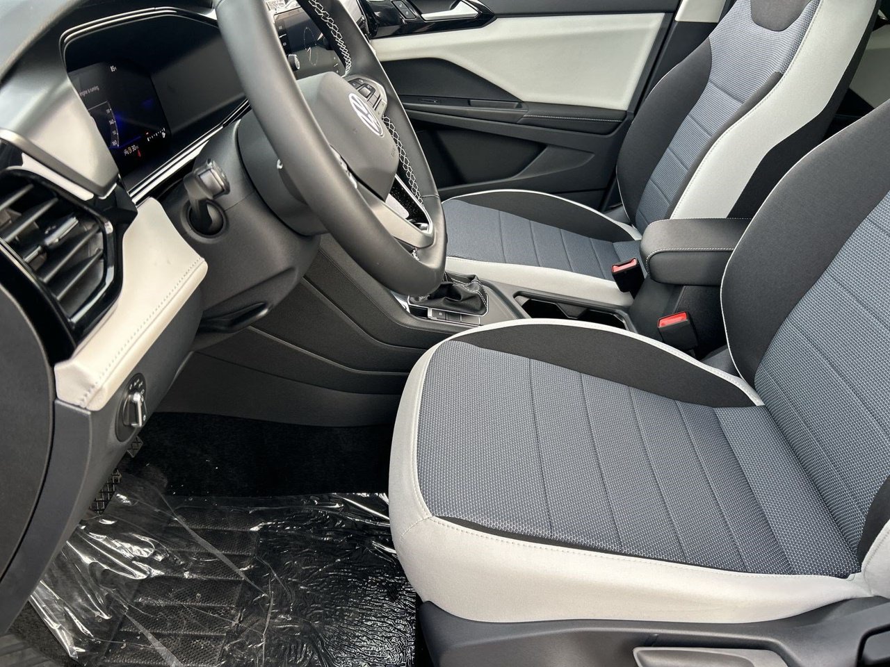 New 2027 Volkswagen Taos S FWD image 15