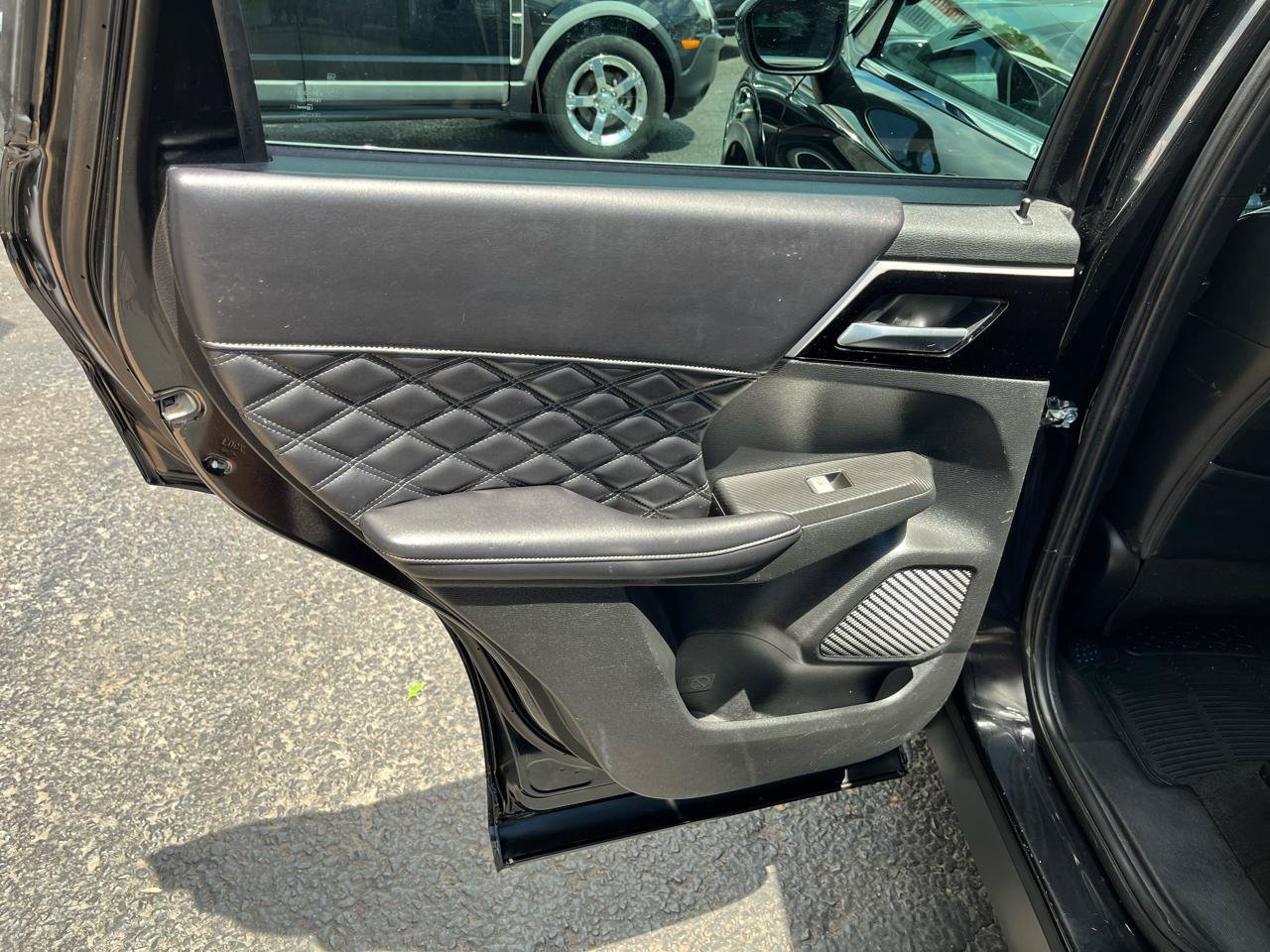 Used 2022 Mitsubishi Outlander SEL AWD/4WD image 28