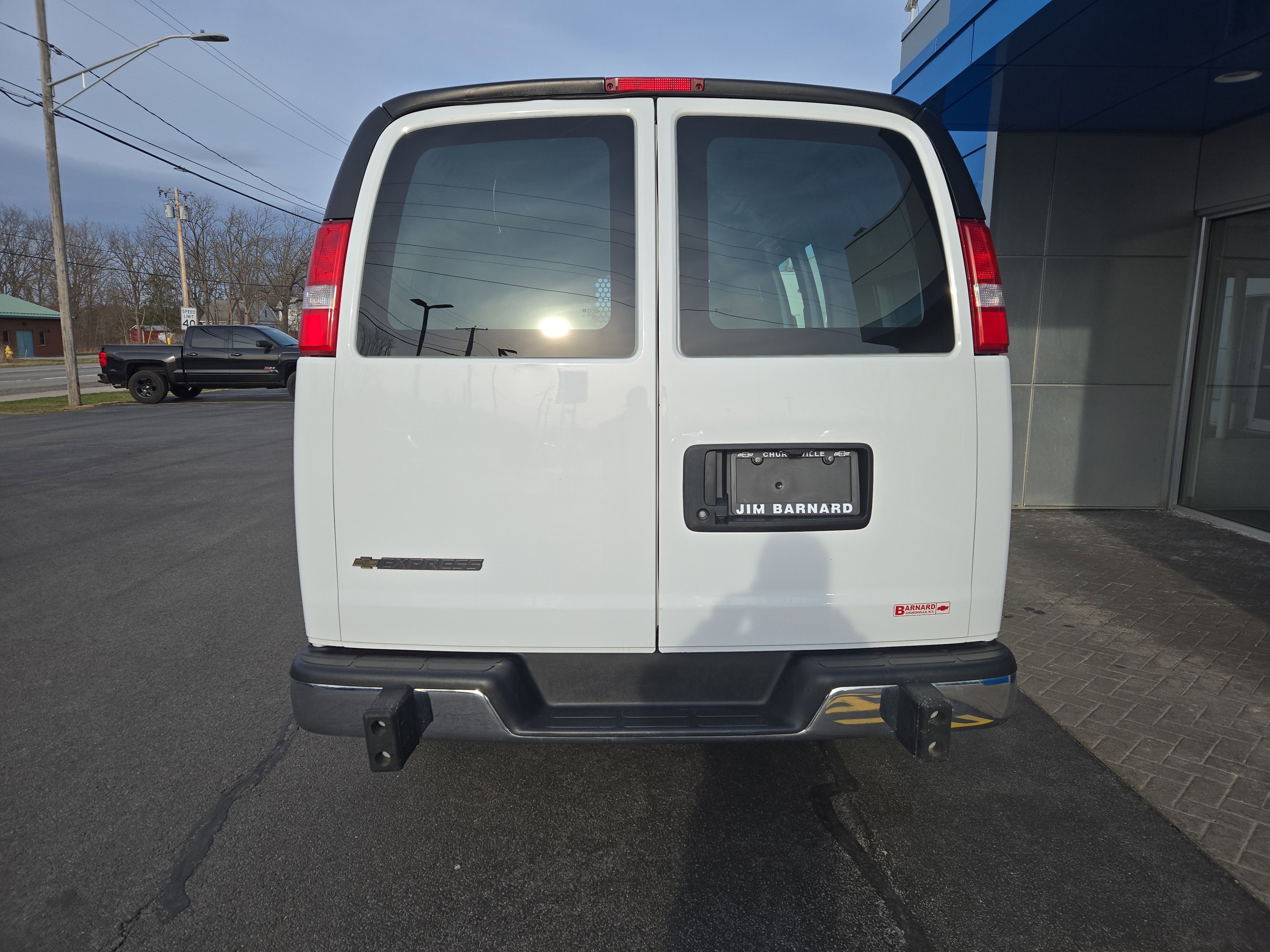 Certified 2024 Chevrolet Express 2500 w/ Driver Convenience Package image 9