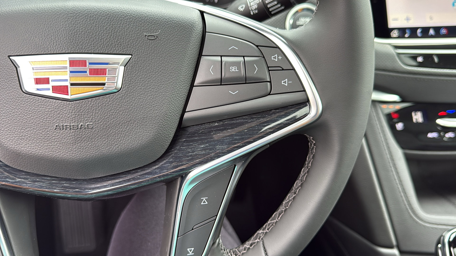 New 2026 Cadillac XT5 Premium Luxury w/ Driver Assist Package image 17