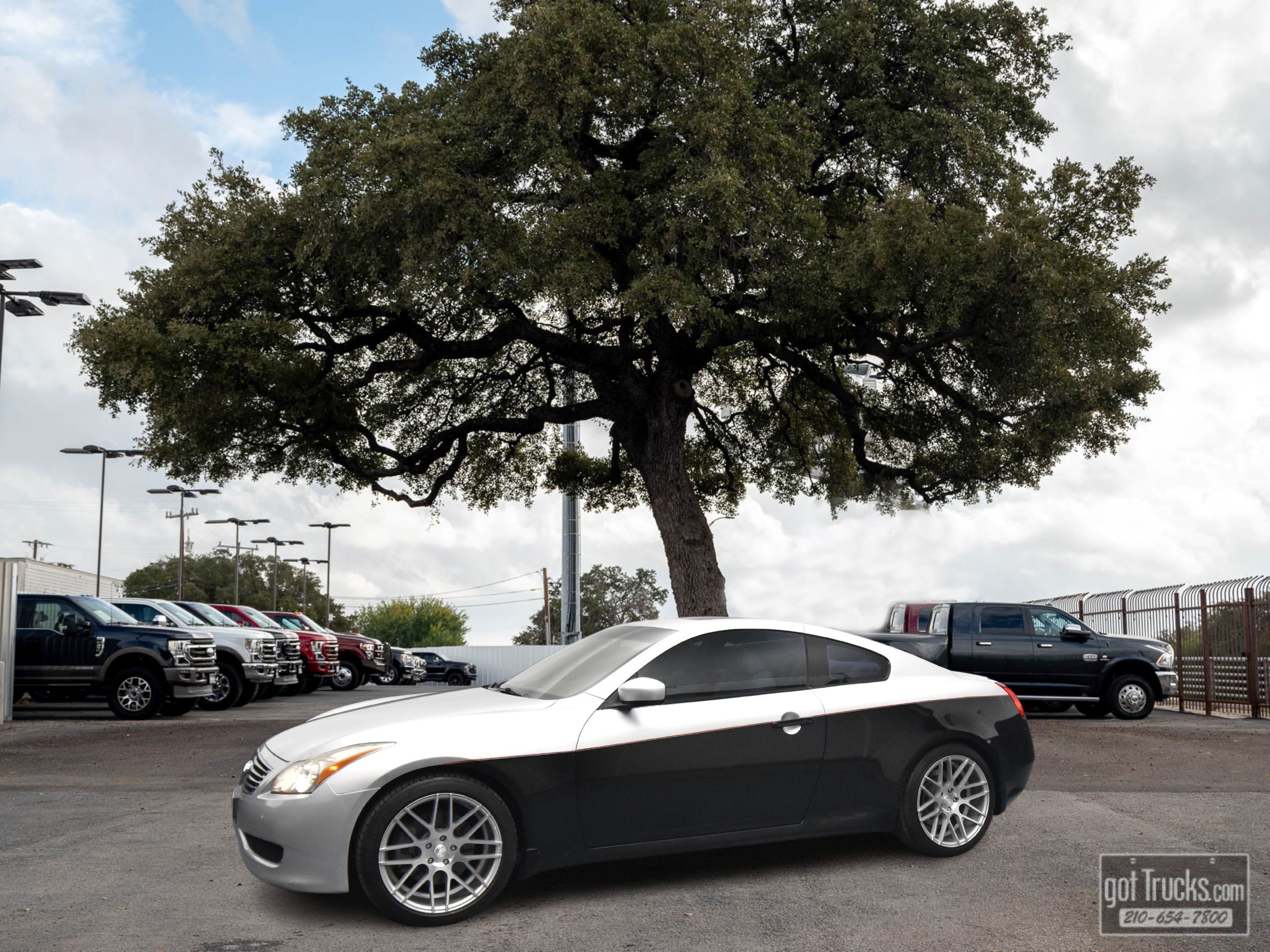 Used 2010 INFINITI G37 Journey w/ Premium Pkg