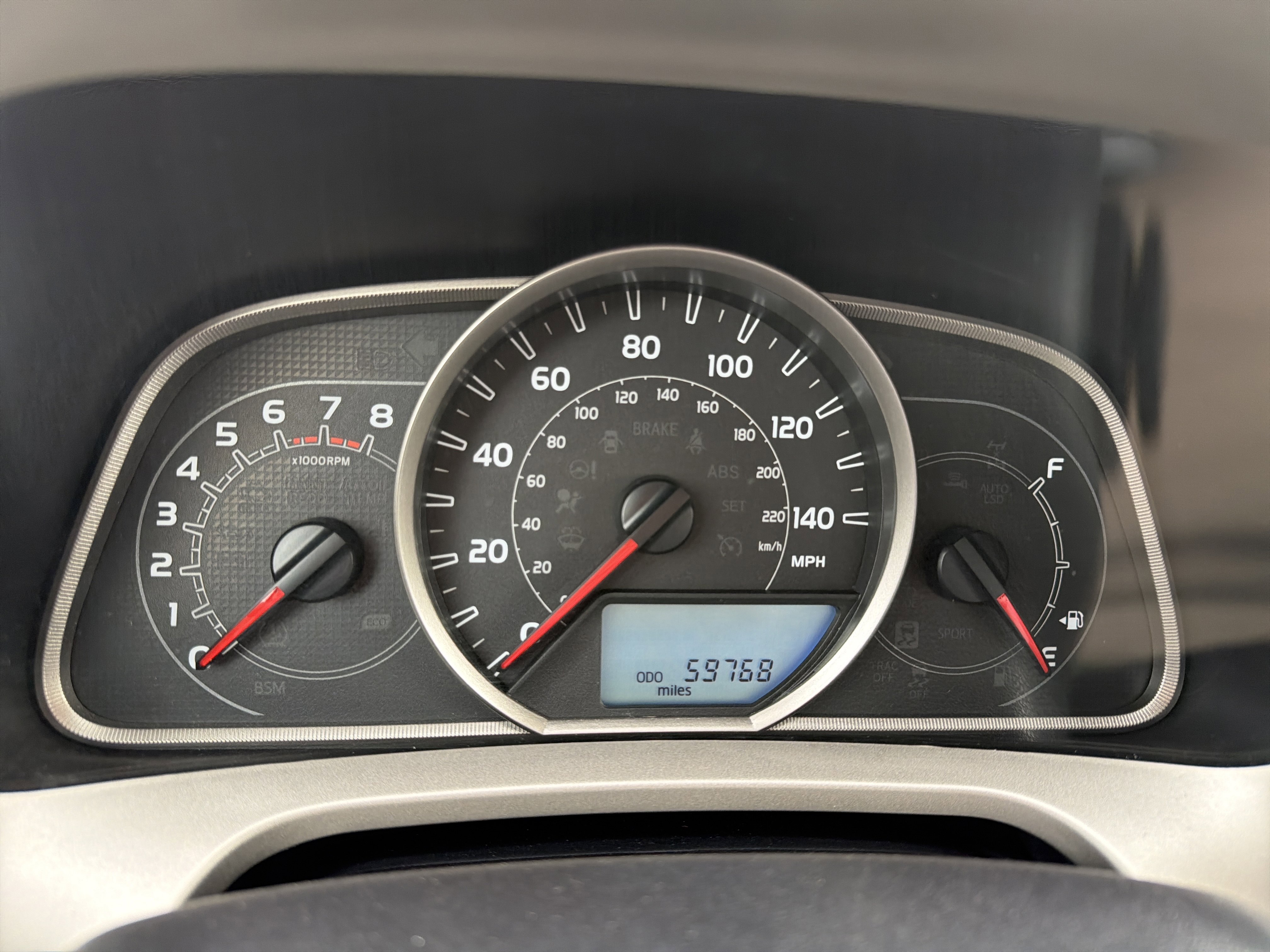 Used 2015 Toyota RAV4 LE image 15