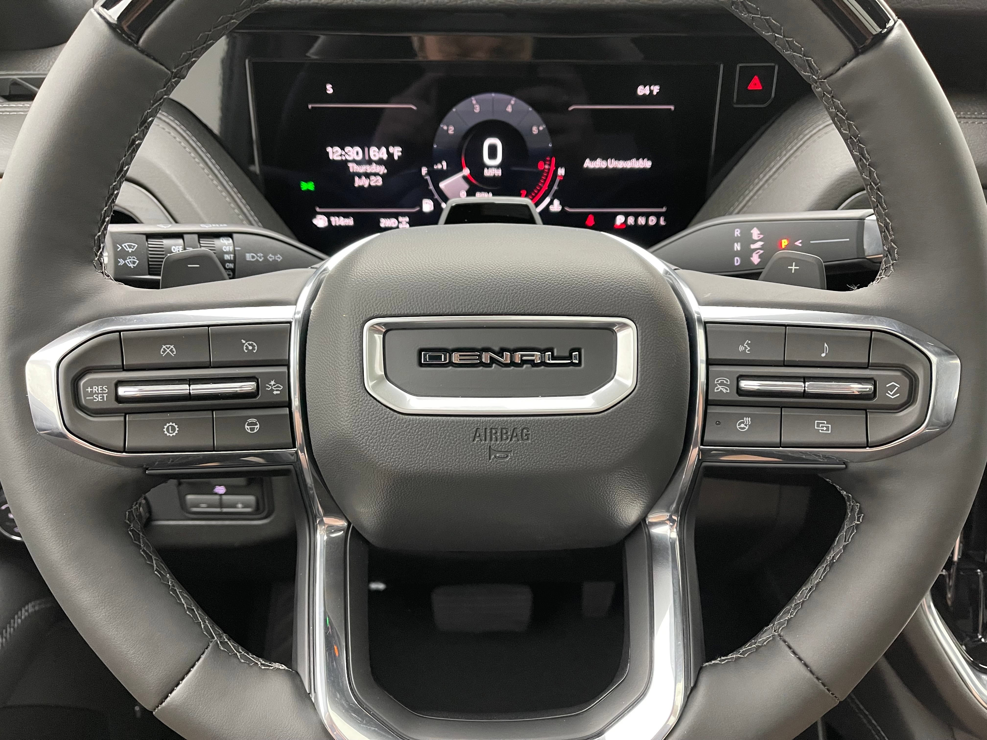 New 2026 GMC Yukon XL Denali w/ Denali Reserve Package AWD/4WD image 25