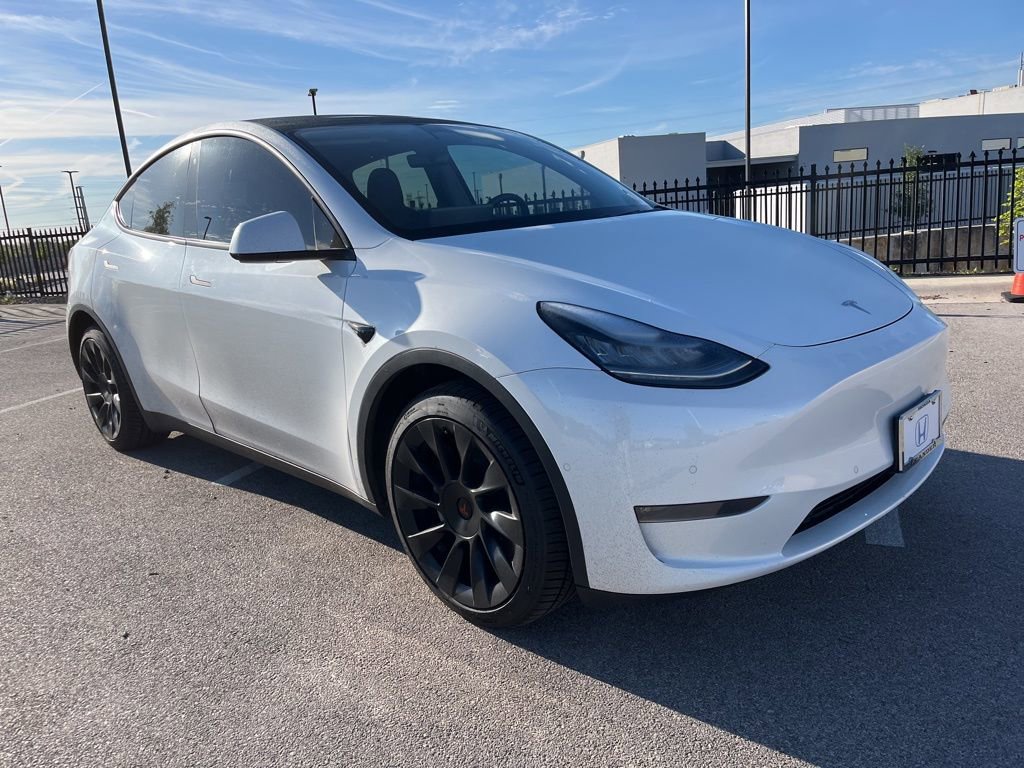 Used 2021 Tesla Model Y Long Range image 3