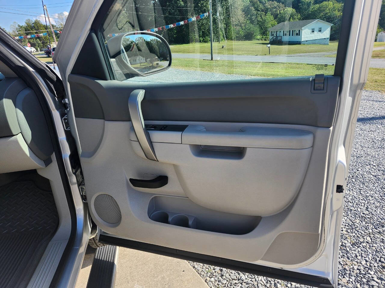 Used 2013 GMC Sierra 1500 SLE w/ Power Tech Package image 13