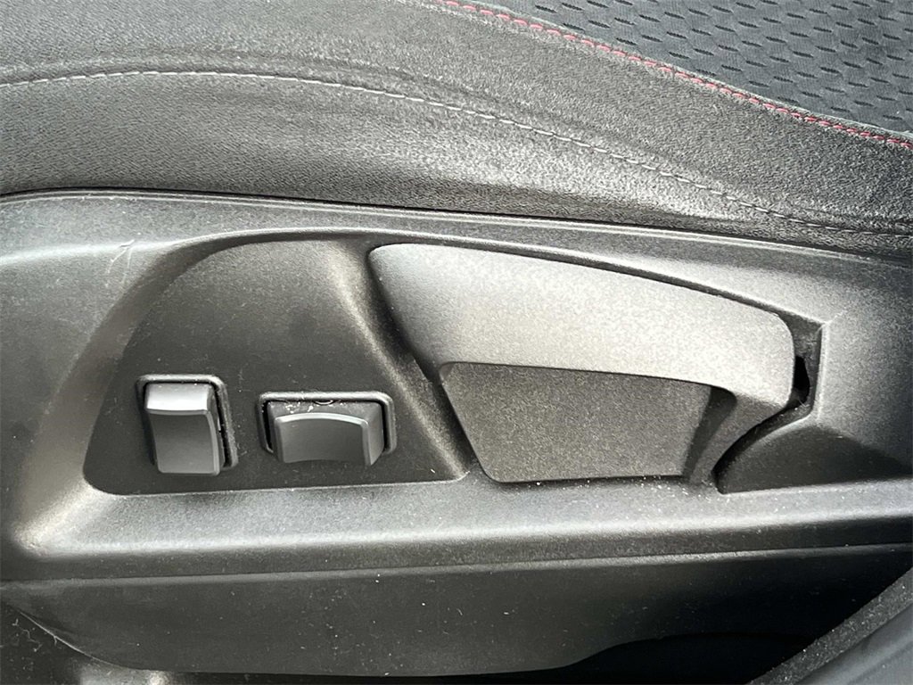 Used 2011 GMC Terrain SLE image 26