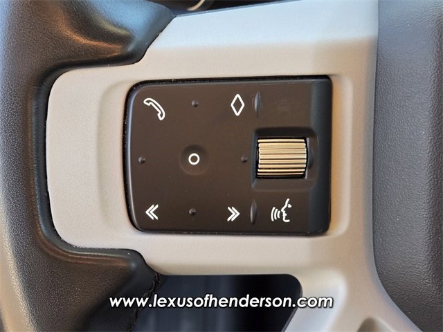 Used 2023 Land Rover Defender 110 SE image 29