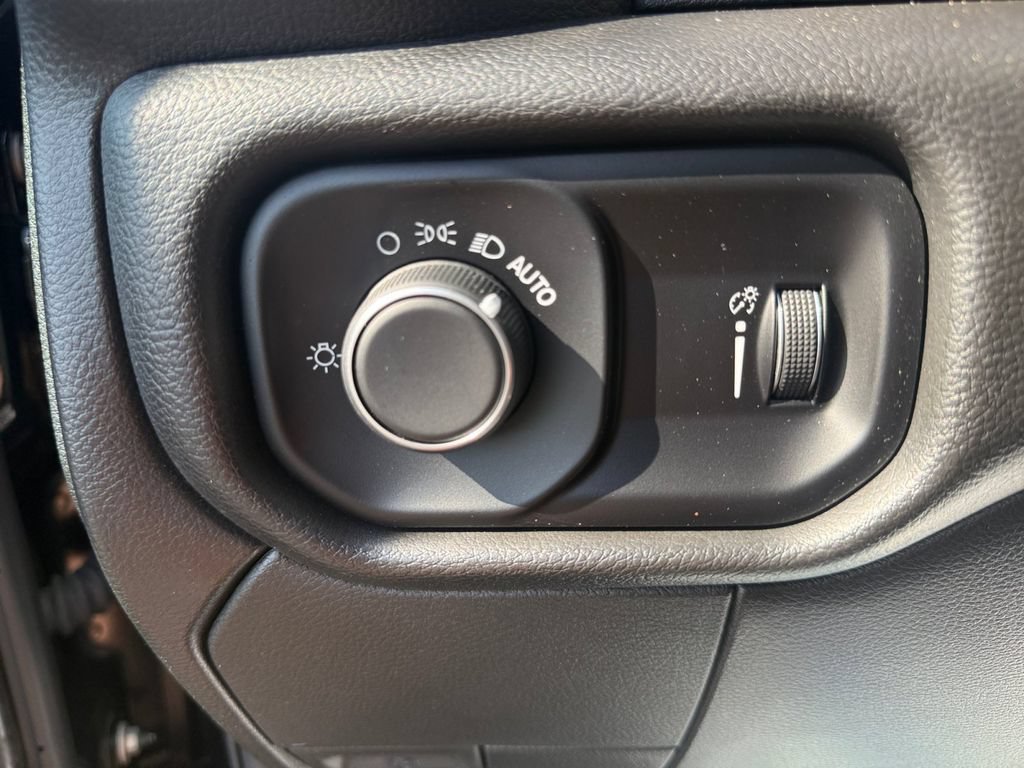 Used 2024 RAM 5500 Tradesman AWD/4WD image 35