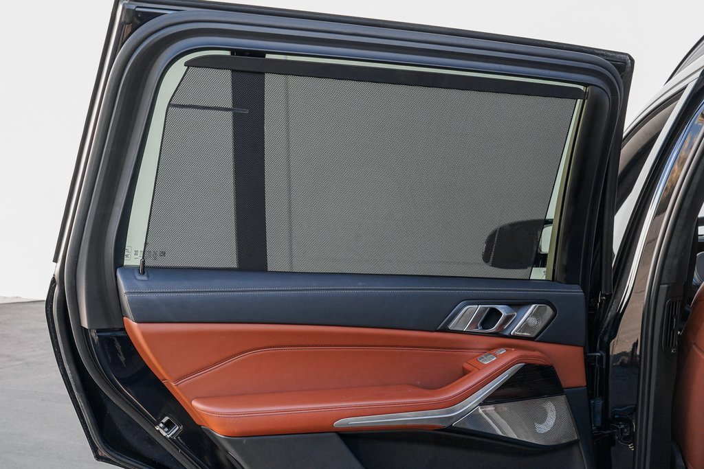 Used 2025 BMW X7 M60i image 19