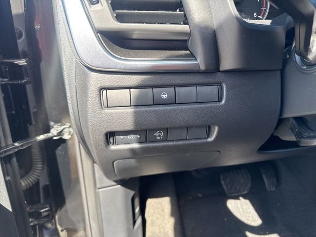 Used 2023 Nissan Rogue SV AWD/4WD image 18