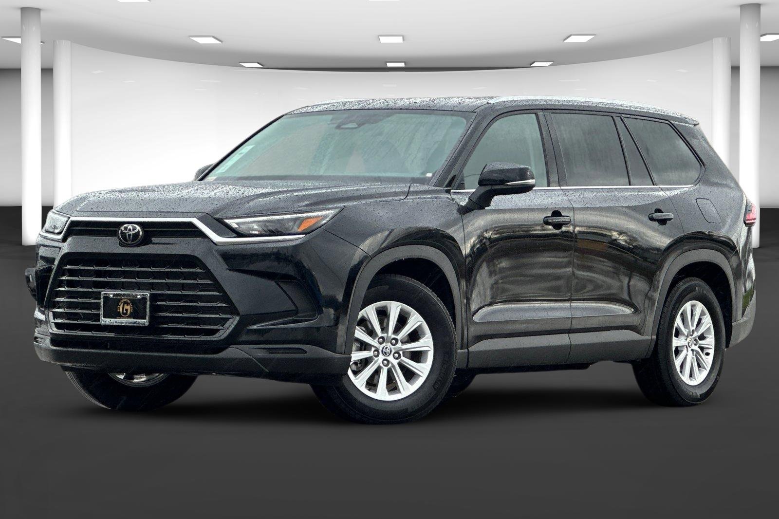 Used 2025 Toyota Grand Highlander AWD image 2