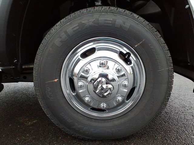 New 2026 RAM 3500 Tradesman image 9