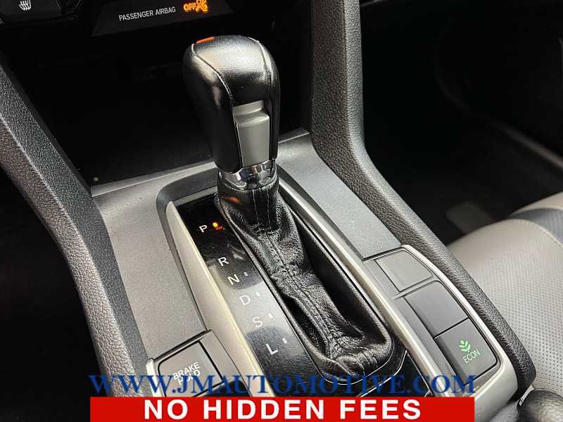 Used 2017 Honda Civic Touring image 31