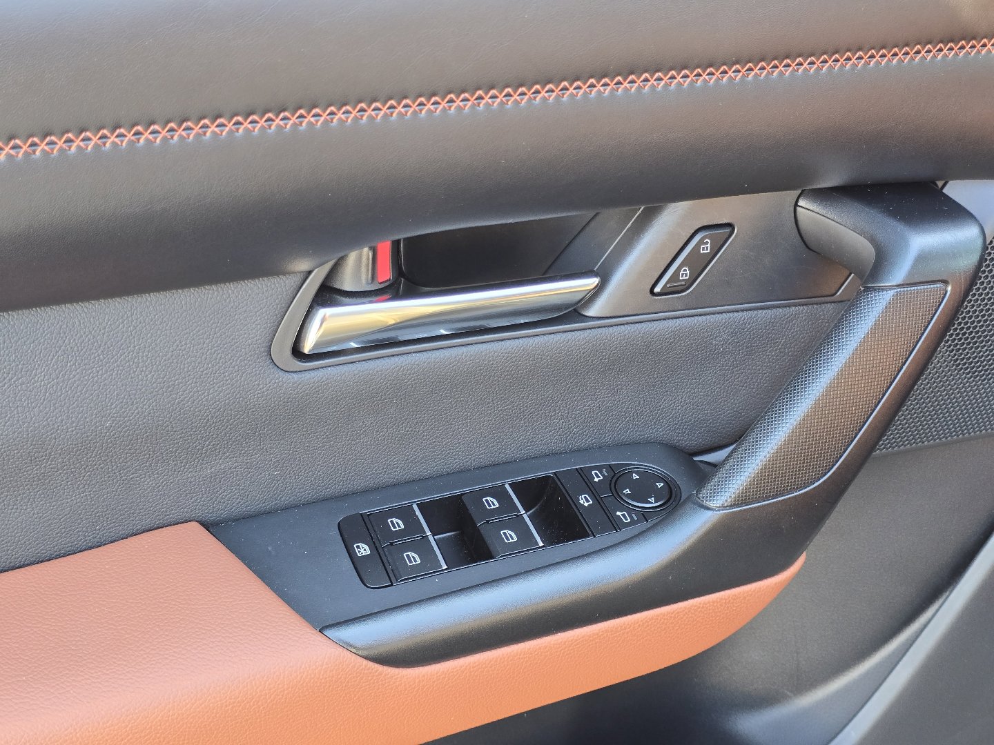 Used 2025 MAZDA CX-50 2.5 Turbo w/ Premium Plus Pkg image 42