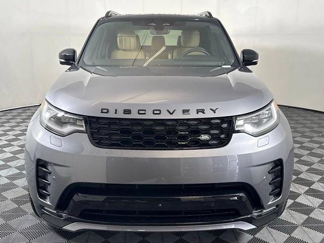 Certified 2025 Land Rover Discovery Dynamic SE AWD/4WD image 11