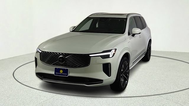New 2026 Volvo XC90 T8 Plus w/ Protection Package AWD/4WD image 2