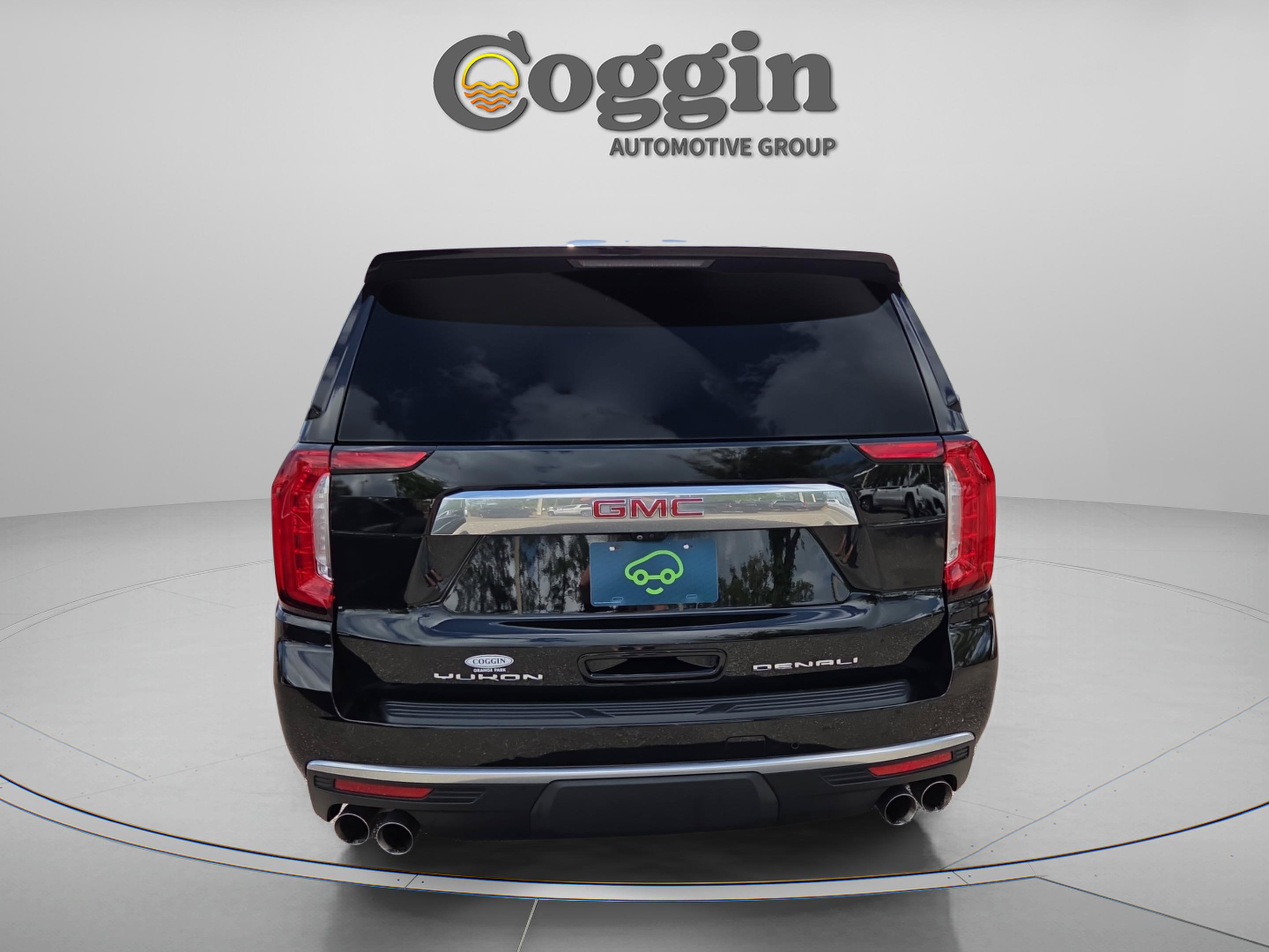 Certified 2024 GMC Yukon XL Denali w/ Advanced Technology Package AWD/4WD image 4