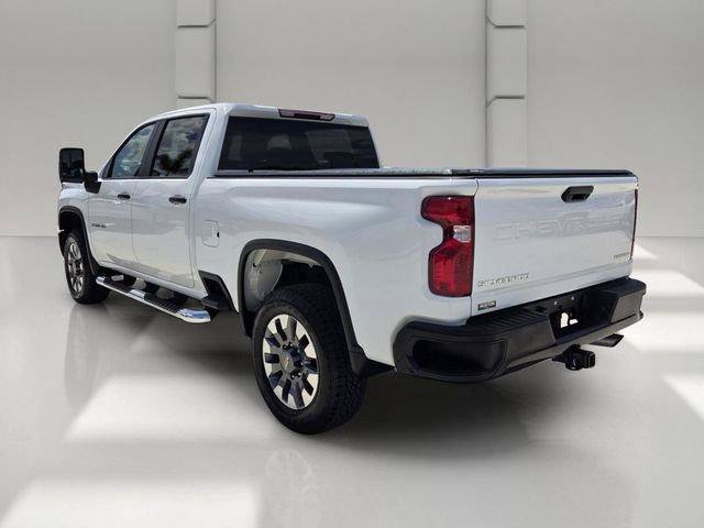 Used 2025 Chevrolet Silverado 2500 Custom AWD/4WD image 3