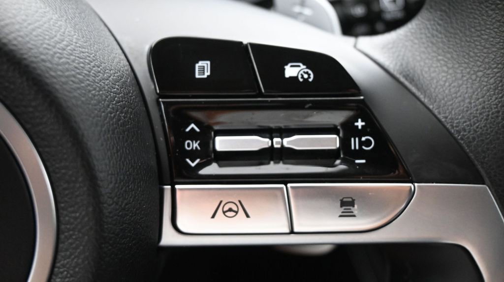 Used 2024 Hyundai Tucson Blue AWD/4WD image 31
